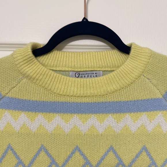 Boutique sweater - Picture 2 of 5